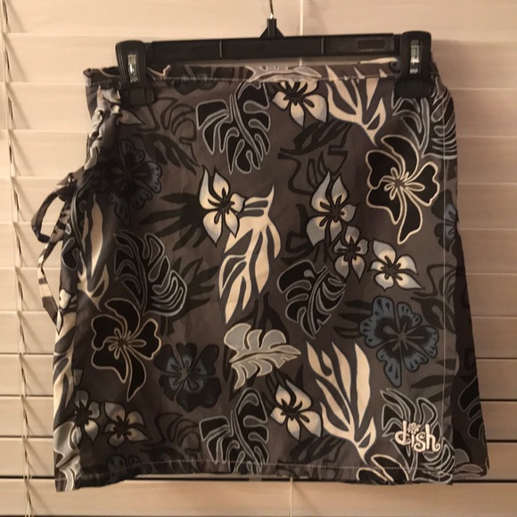 Swim Sarong - Picture 1 of 4